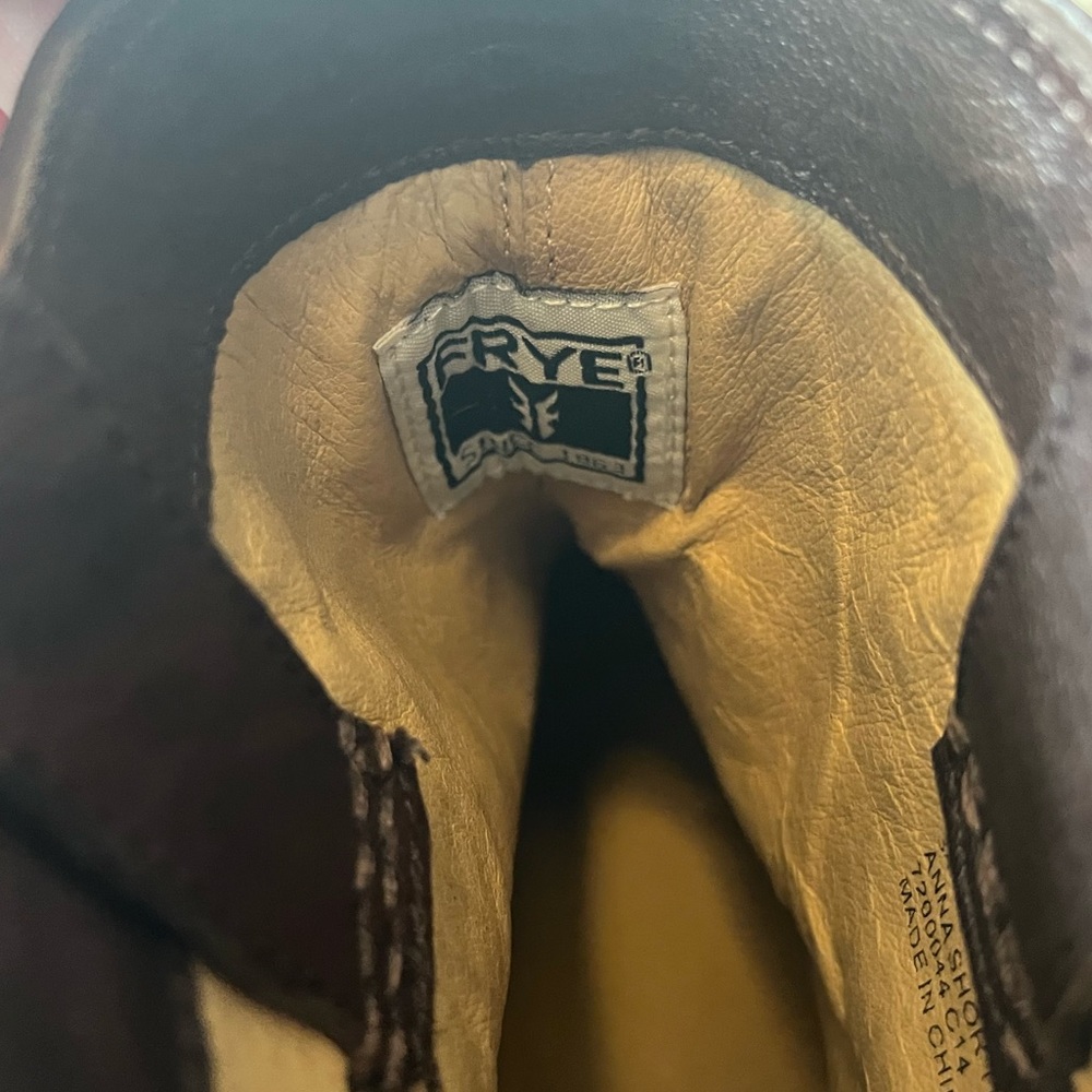 Frye Anna Shortie Boot | 9 - Picture 13 of 14